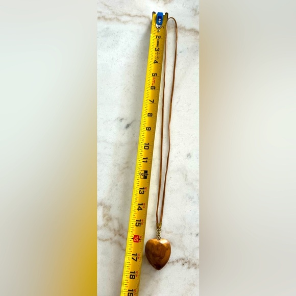 Vintage Necklace Wood Carved Heart Long Leather Strap Handcrafted Boho Rustic - Picture 5 of 5